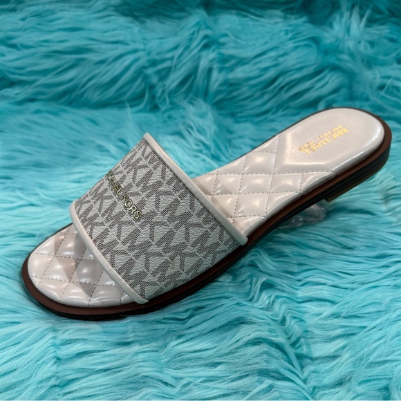 MICHAEL Michael Kors Shoes - Michael Kors Women’s Logo Slide Leather Sandals PV24H New